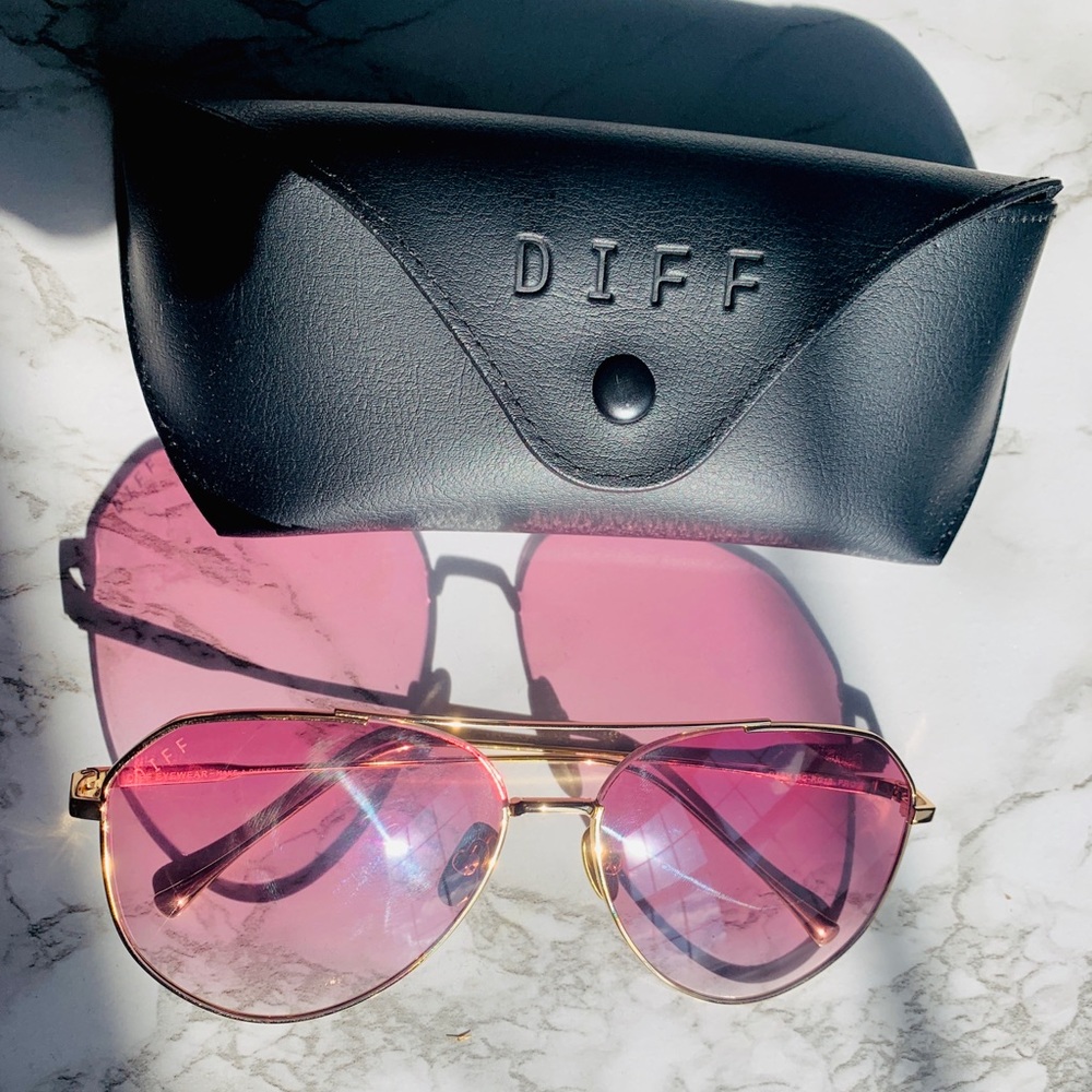 Diff Eyewear Dash Gold/Rose Gradient Sunglasses - image 5